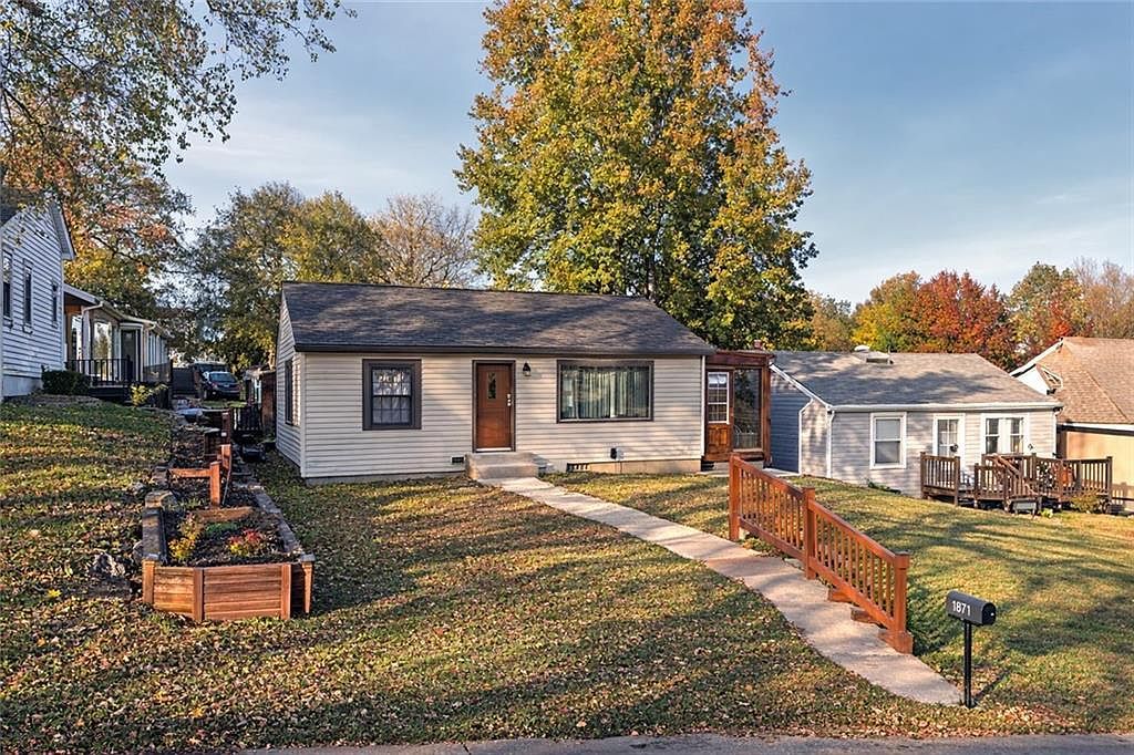 1307 Santa Fe St Atchison, KS 66002 | Single Family