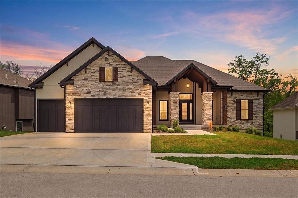 13446 Terrace Park Dr Parkville, MO 64152  | Single Family