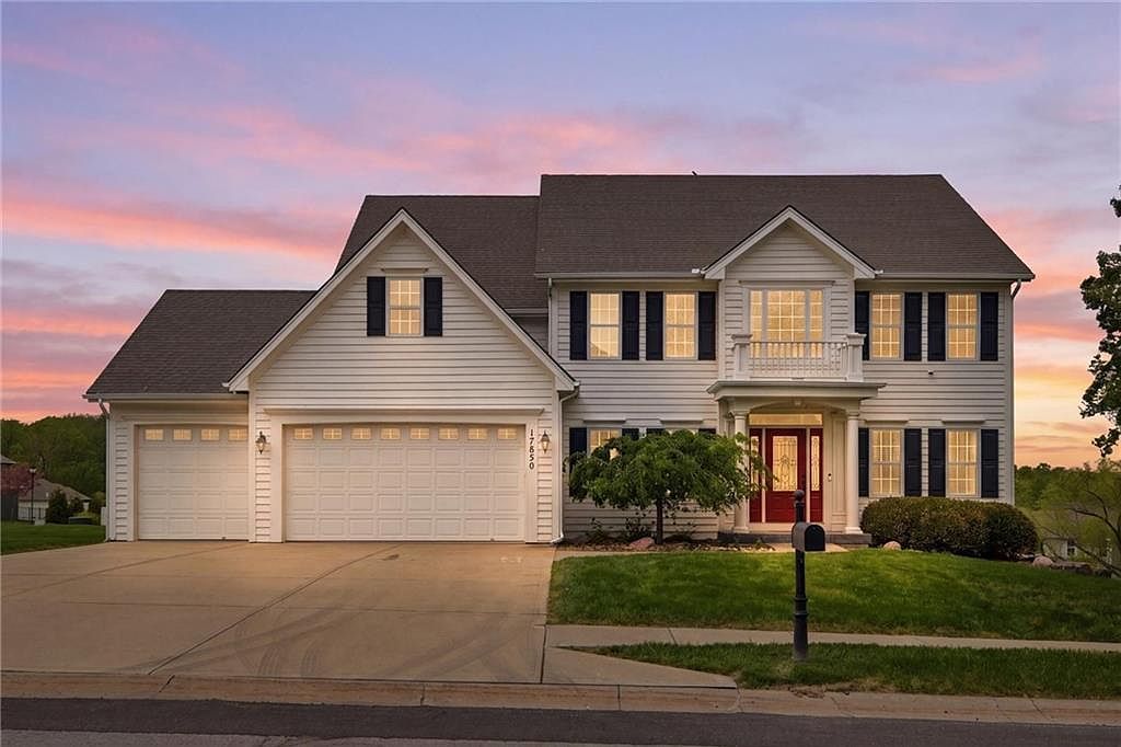 17850 NW 130th Ter Platte City, MO 64079  | Single Family