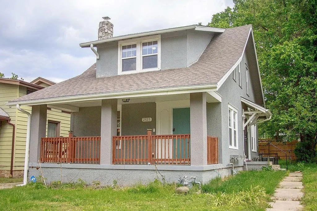 2923 Parkwood Blvd Kansas City, KS 66104, 66104
