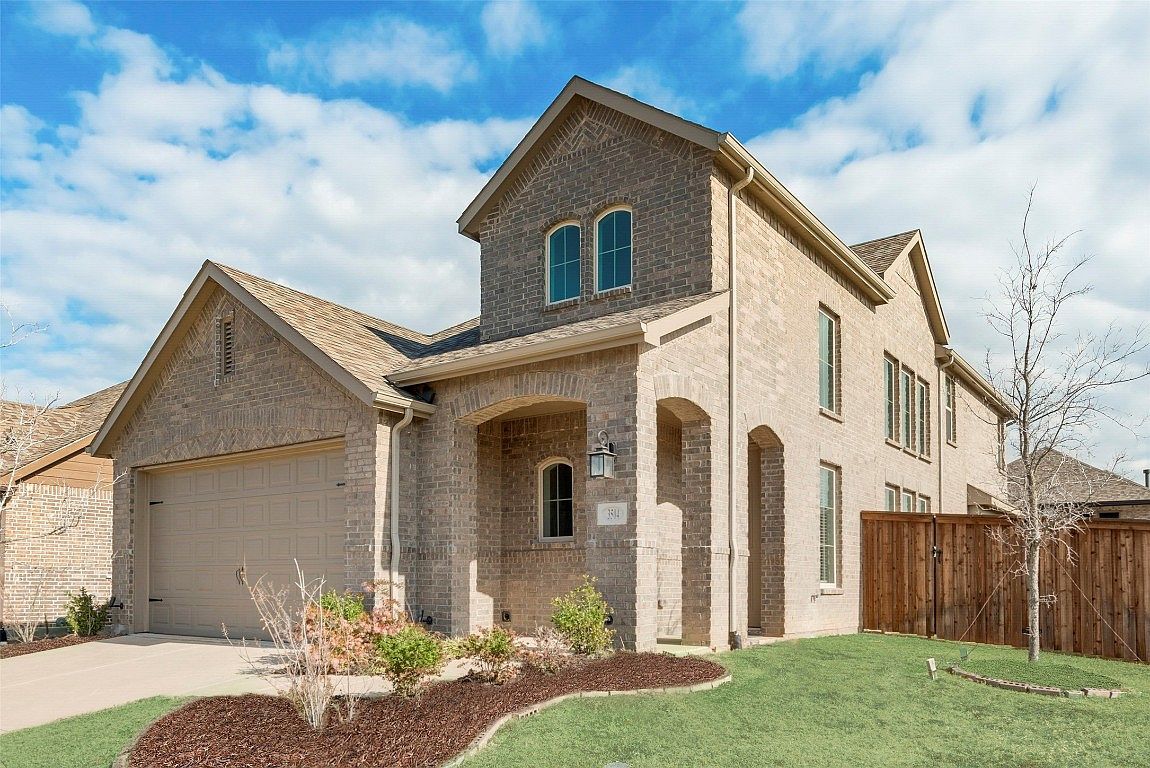 3504 Hunter St Aubrey, TX 76227 - Thumbnail 2