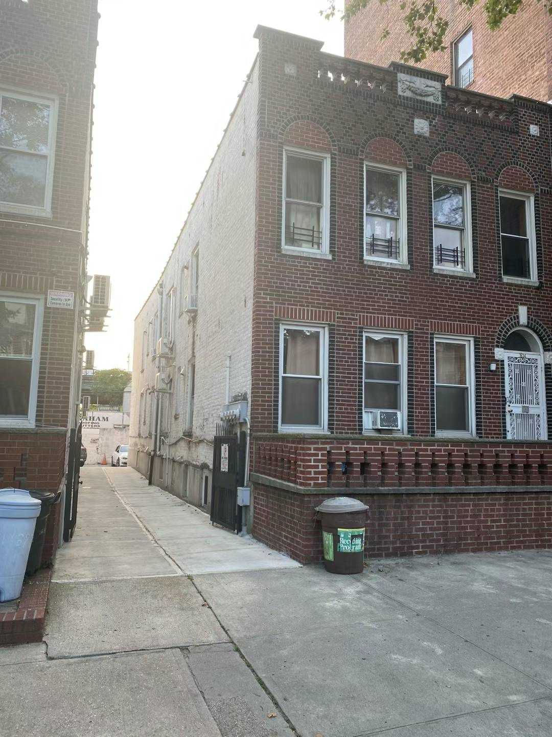 1634 East 2nd Street, ????????, brooklyn, NY, 11230 - Thumbnail 2