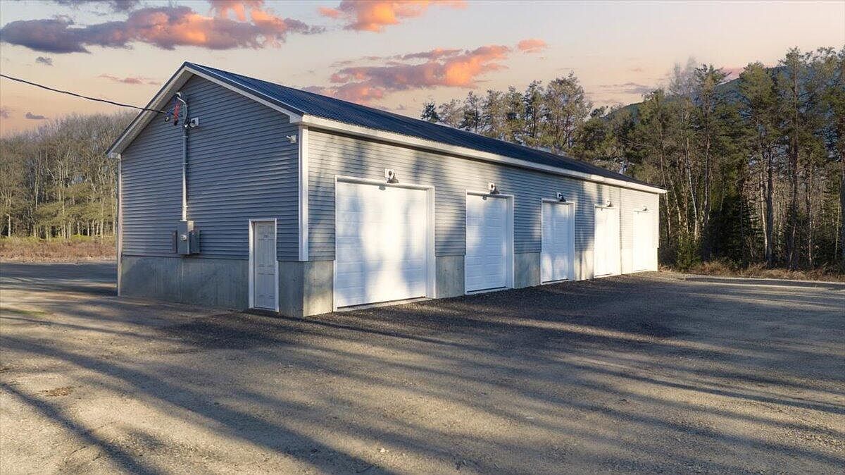 157 Garfield Rd Minot, ME 04258 - Thumbnail 2