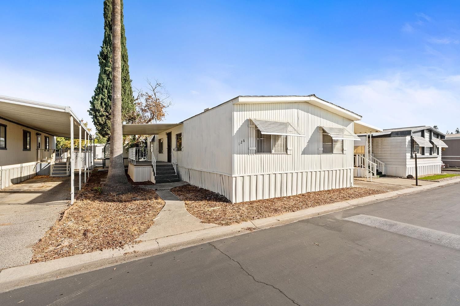 336 E Alluvial Ave SPACE 126 Fresno, CA 93720 - Thumbnail 2