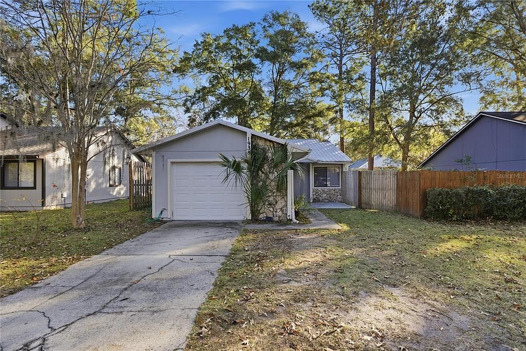 1939 SW 73rd Ter Gainesville, FL 32607 - Thumbnail 2