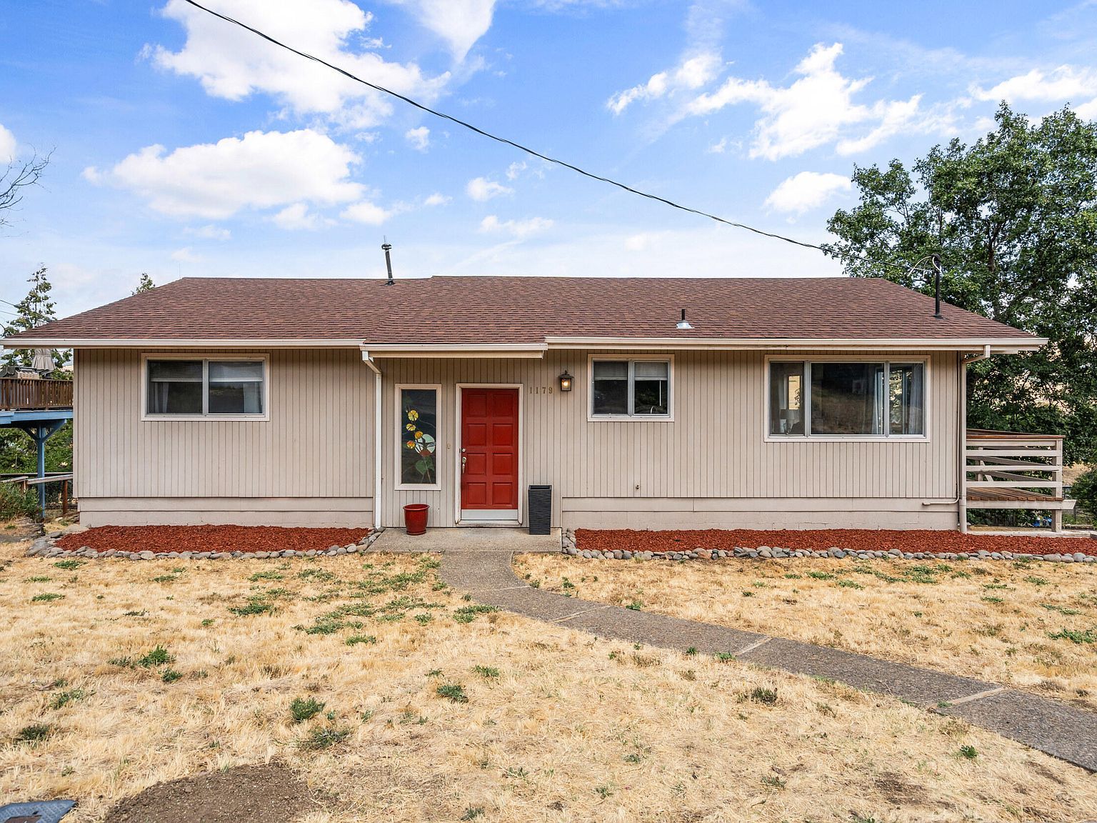 1179 N Main St Ashland, OR 97520 - Thumbnail 2