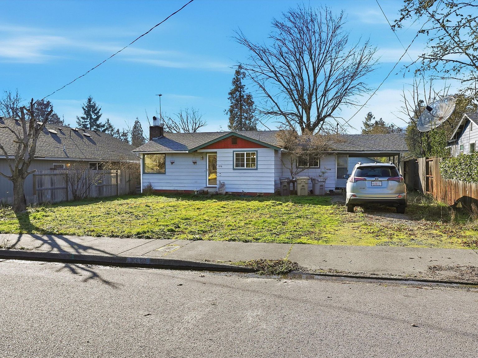 1378 NW Conklin Ave Grants Pass, OR 97526 - Thumbnail 2