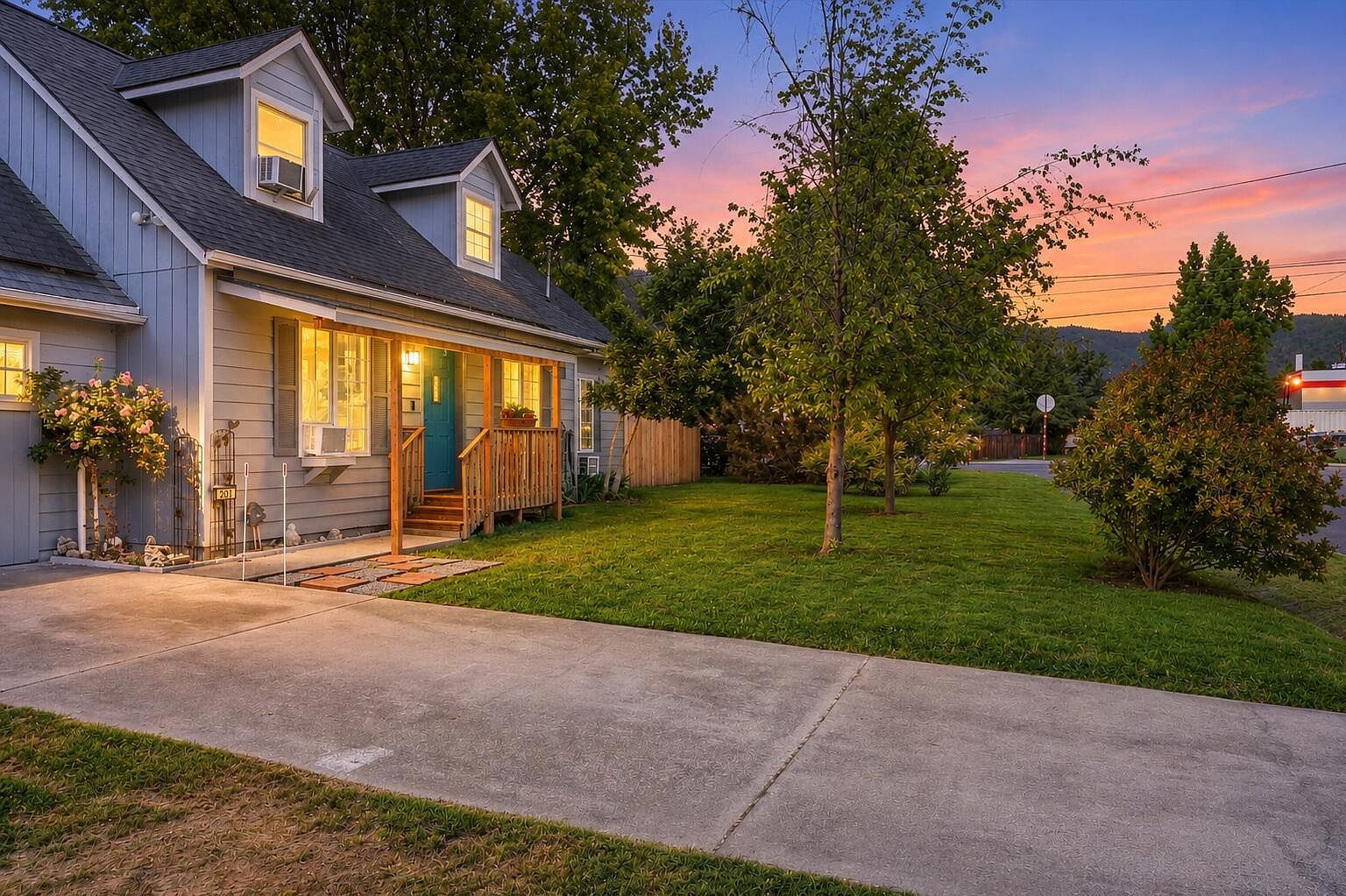 201 SW Dimmick St Grants Pass, OR 97526, 97526
