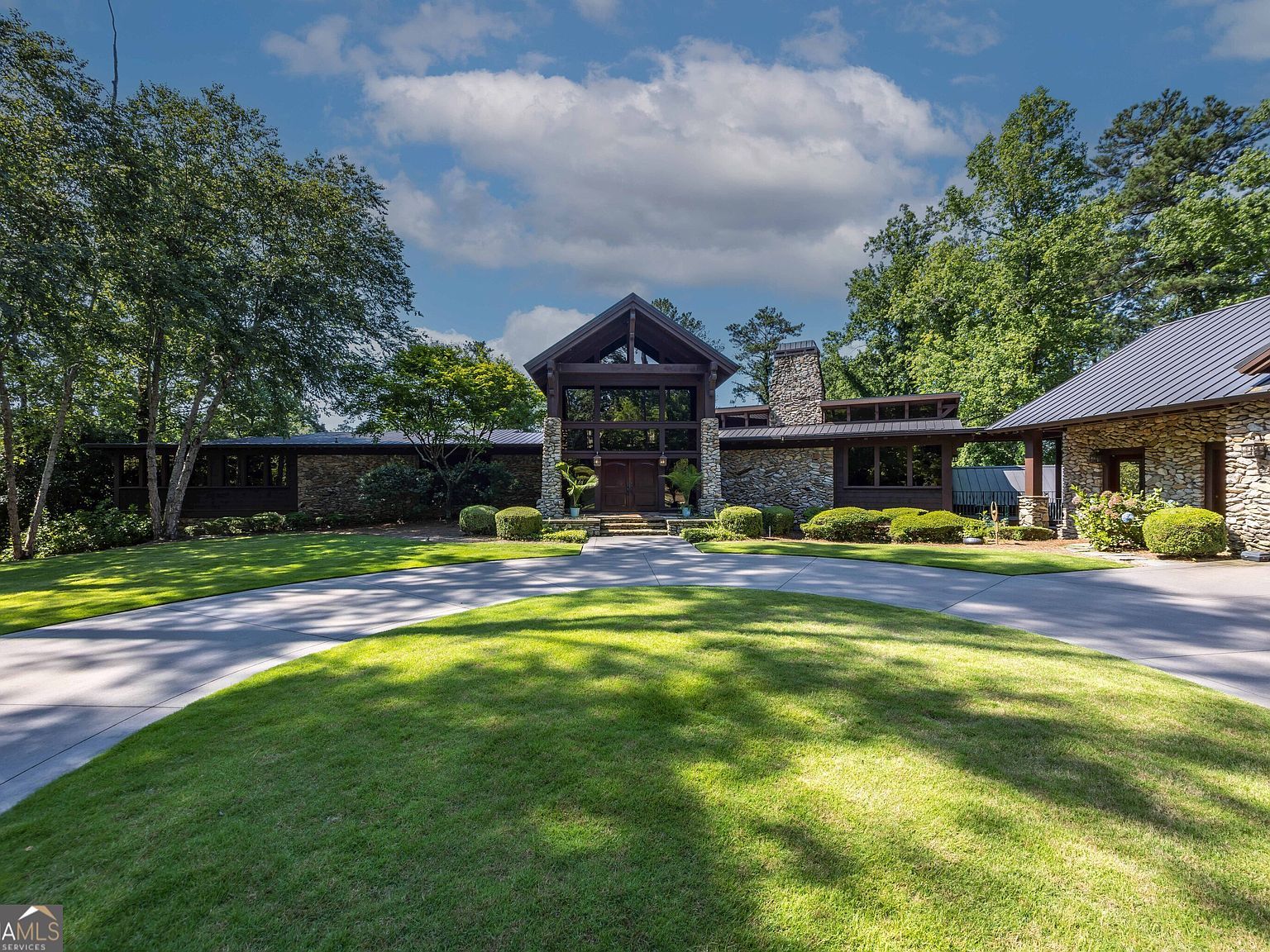 6045 Round Hill Ct Columbus, GA 31904 - Thumbnail 2