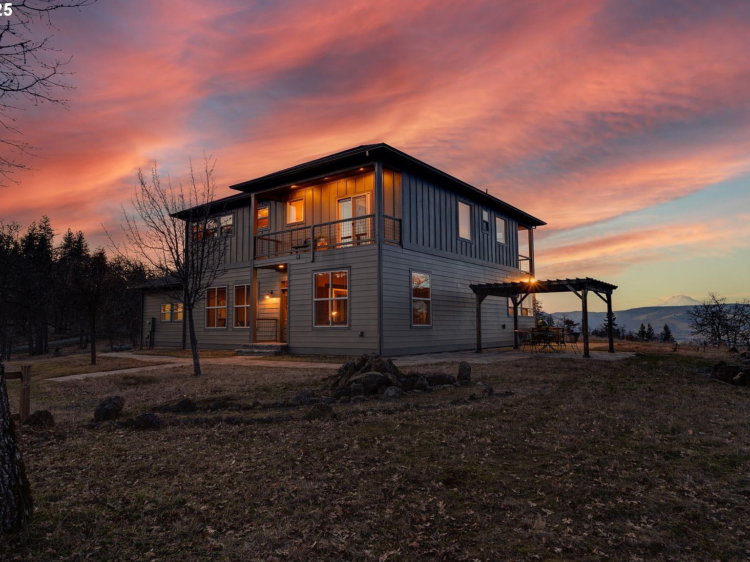 2257 Dundas Way Mosier, OR 97040 - Thumbnail 2