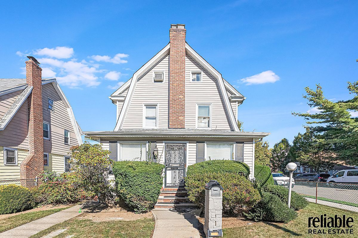 20817 100th Ave Queens Village, NY 11429 - Thumbnail 2