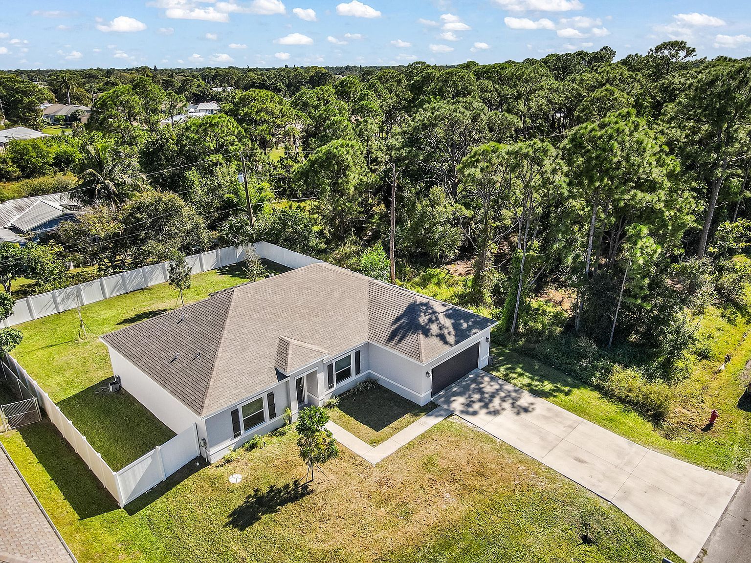 1261 SW Curry St Port Saint Lucie, FL 34983 - Thumbnail 2