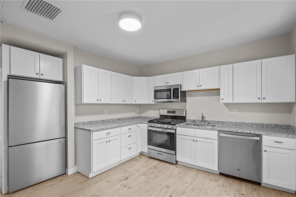 584 Weeden St #----- Pawtucket, RI 02860 - Thumbnail 2