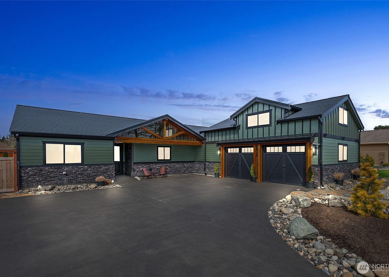 8227 Comox Rd Blaine, WA 98230 - Thumbnail 2