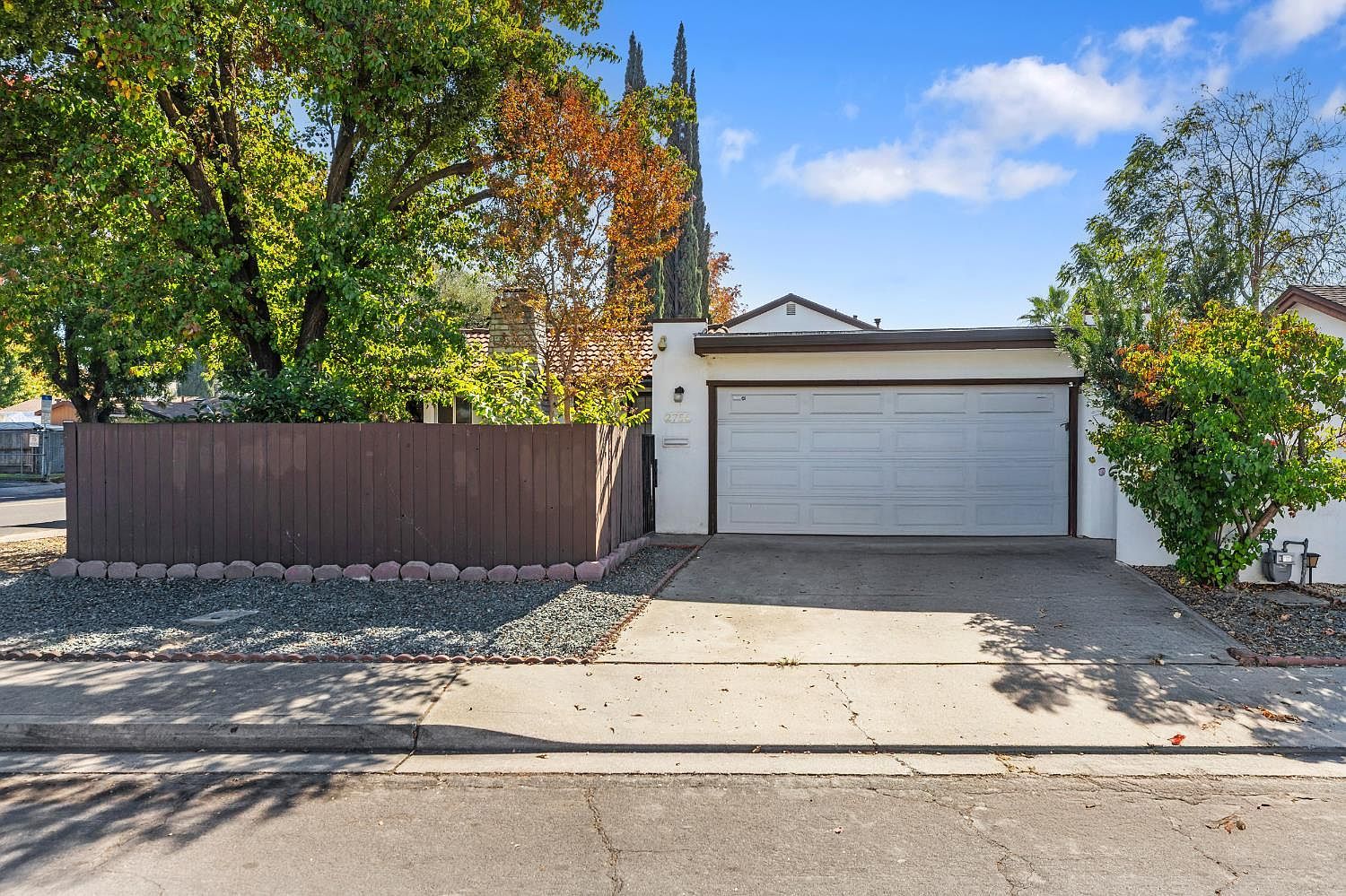 2756 Barcelona Dr Modesto, CA 95354 - Thumbnail 2