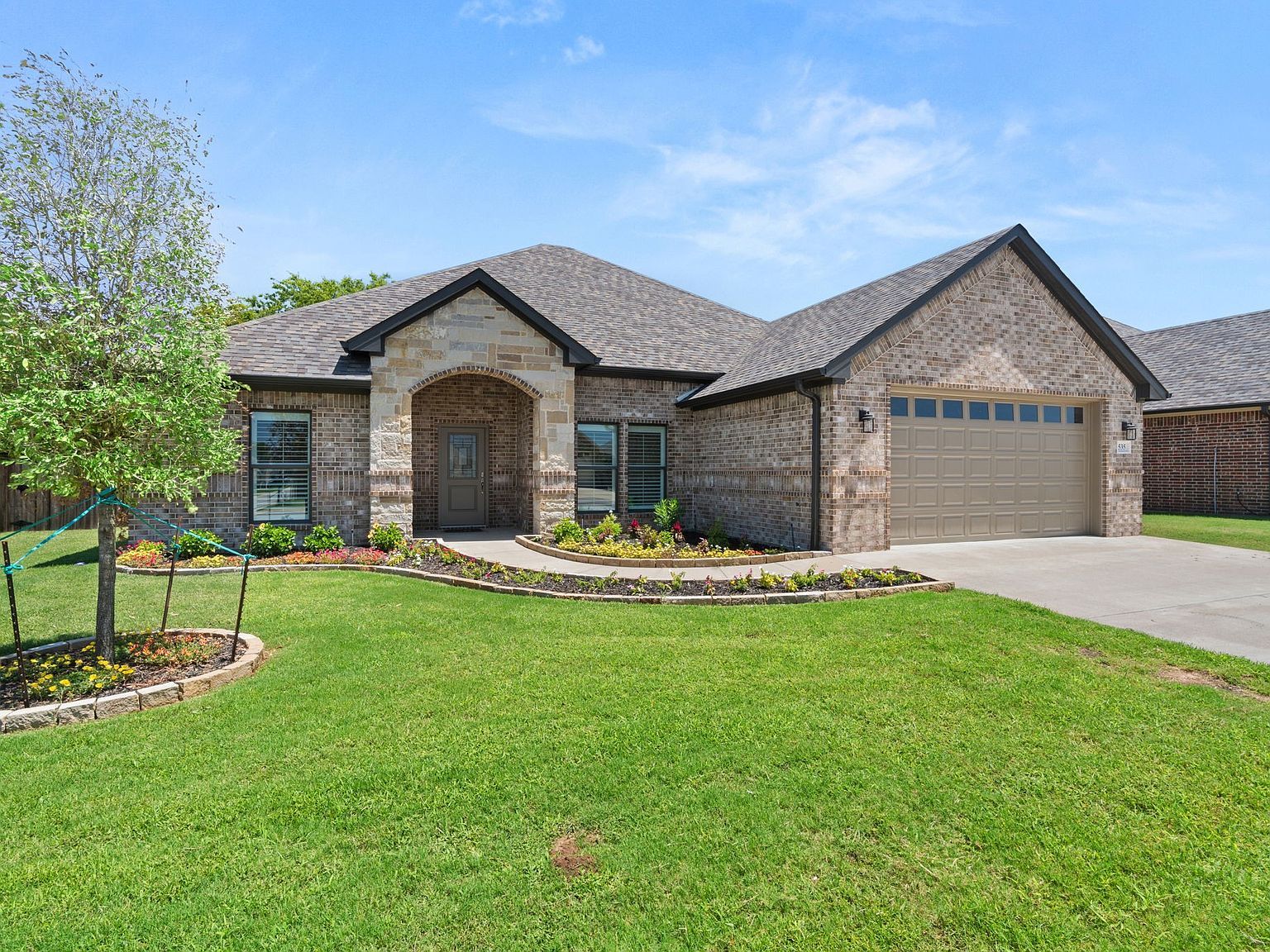 535 Limestone Cir Mabank, TX 75147 - Thumbnail 2