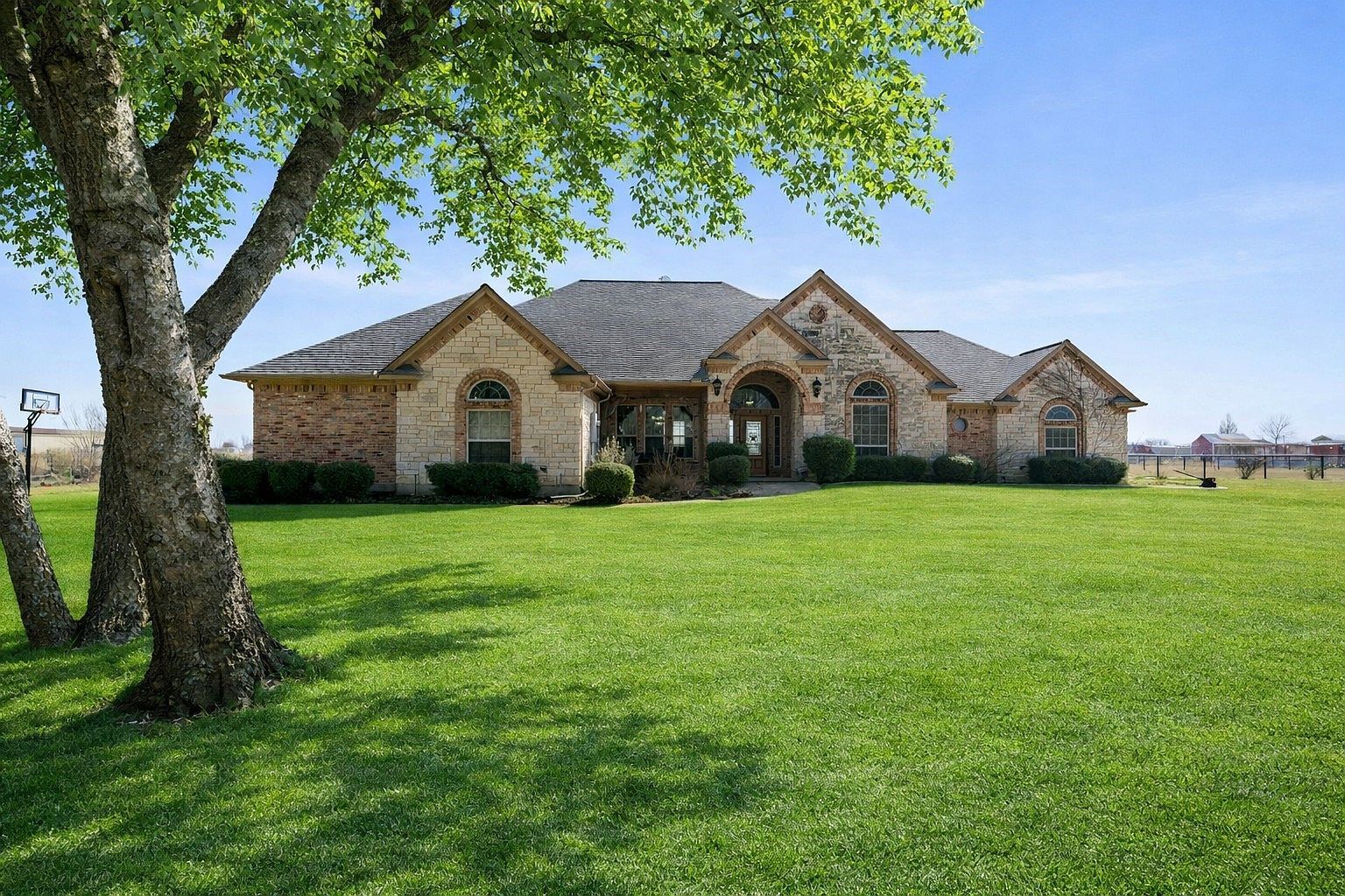 150 Eubanks Rd Maypearl, TX 76064 - Thumbnail 2