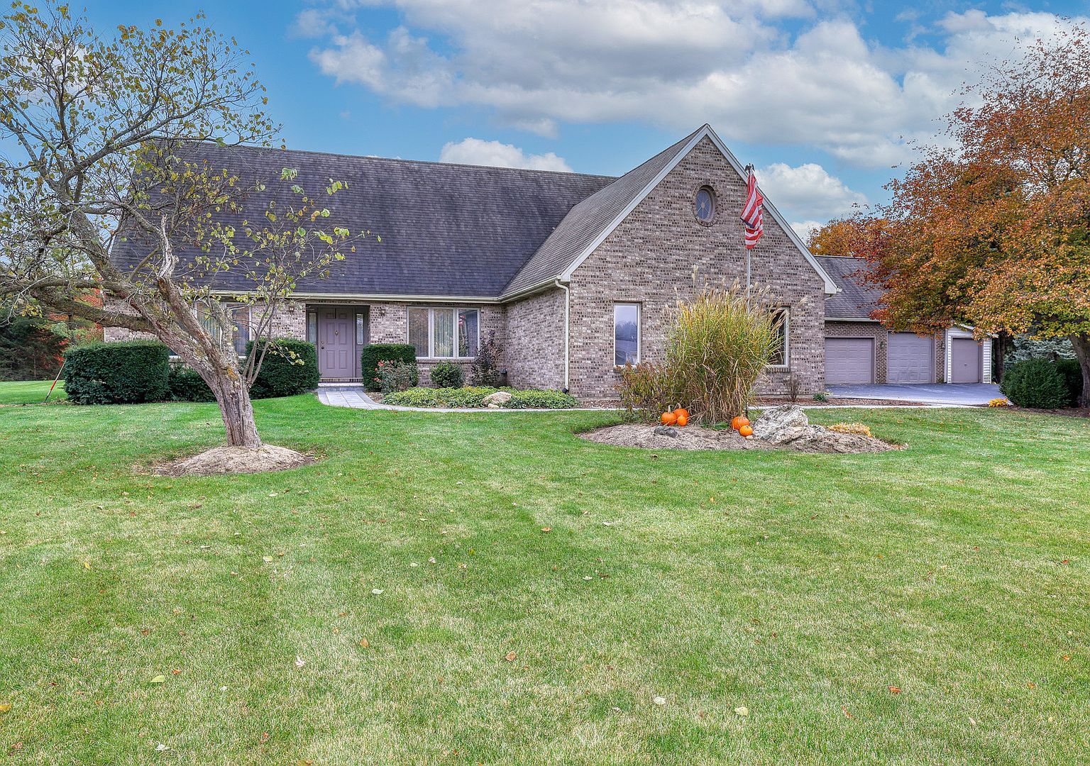 41W801 Northway Dr Elburn, IL 60119 - Thumbnail 2