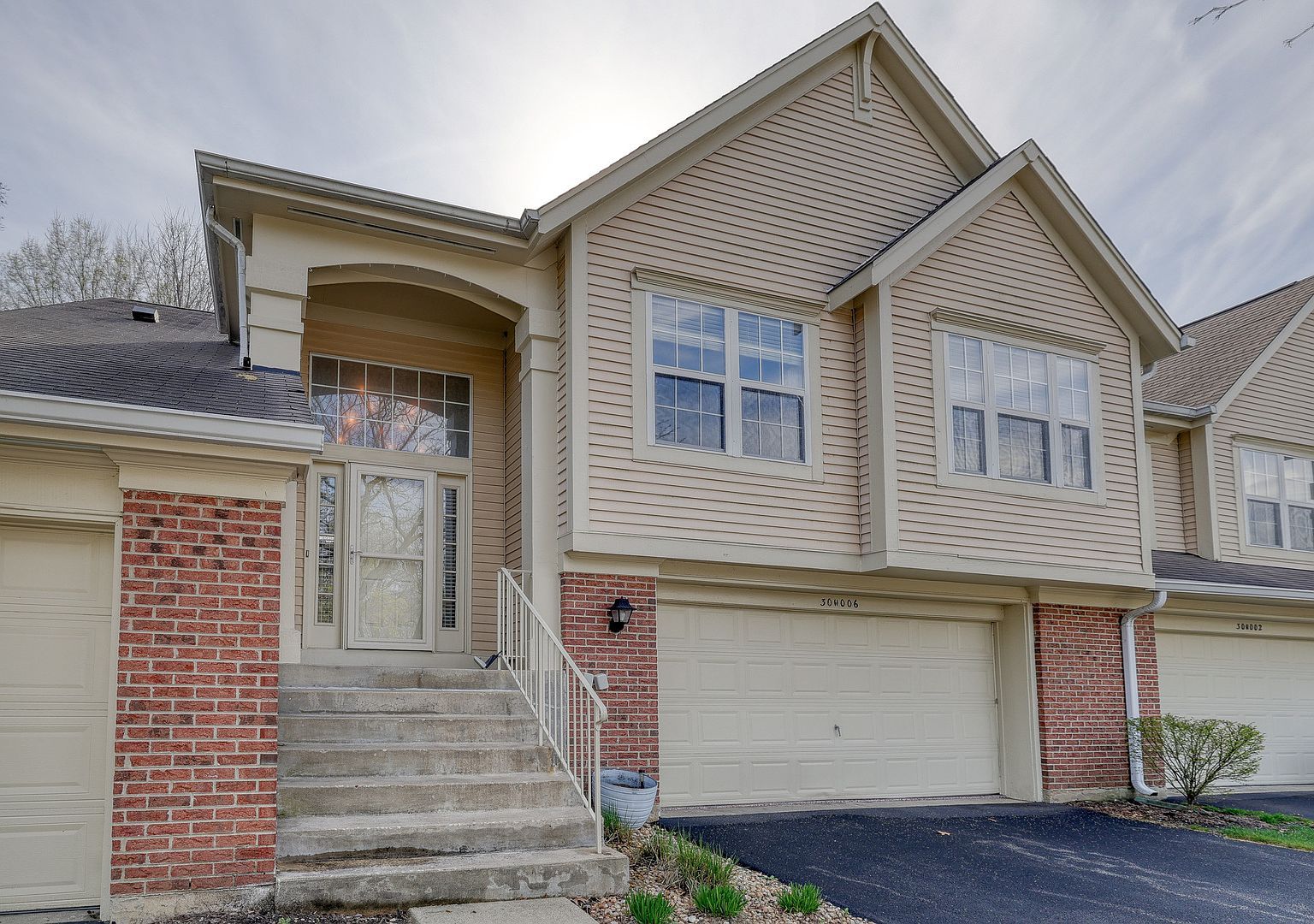 (undisclosed Address) Warrenville, IL 60555  | New build