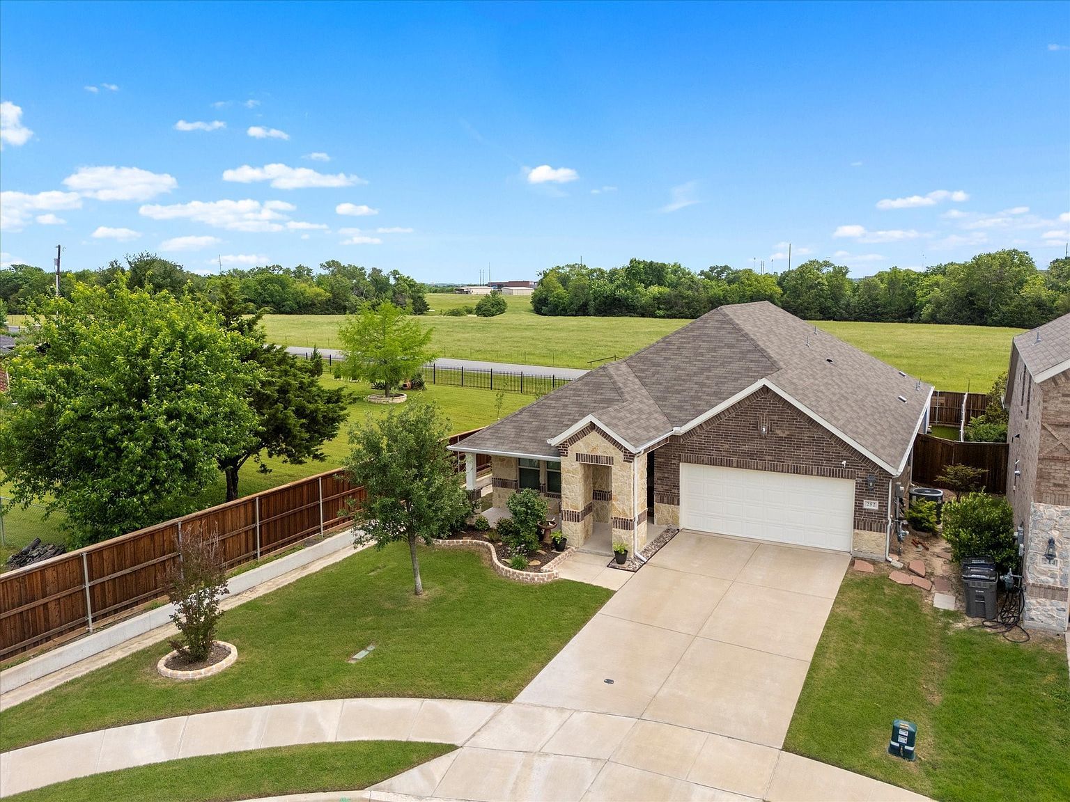 252 Rosewood Dr Lavon, TX 75166 - Thumbnail 2