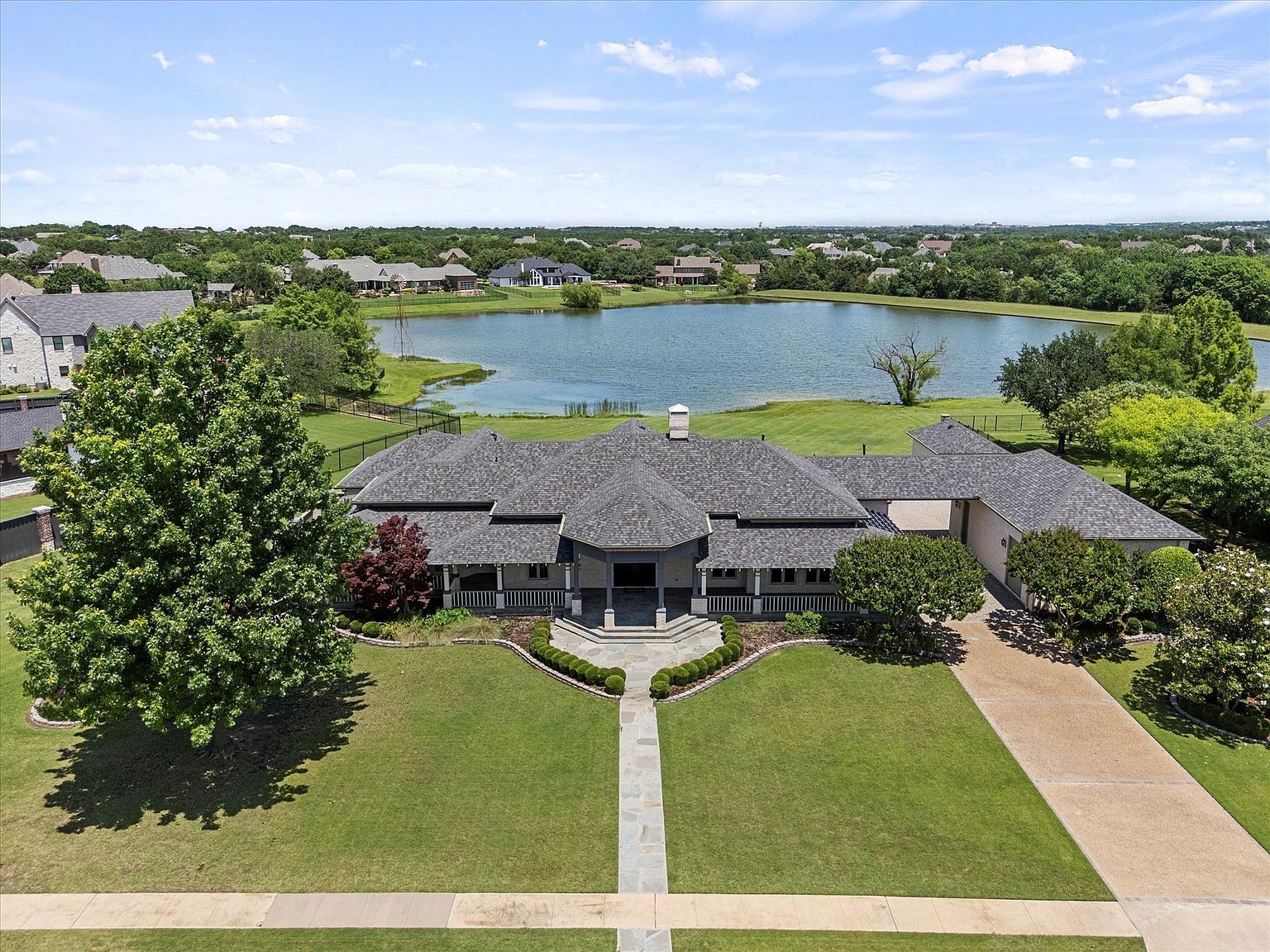 505 Loma Vis Heath, TX 75032 - Thumbnail 2