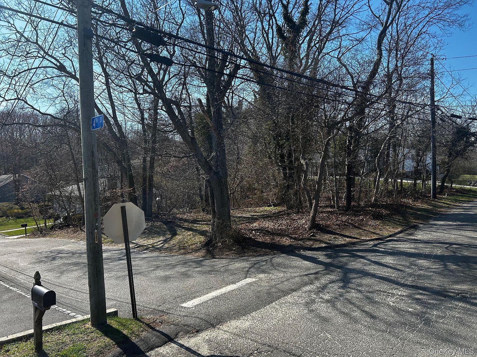 4th St Wading River, NY 11792  | Land/Lot