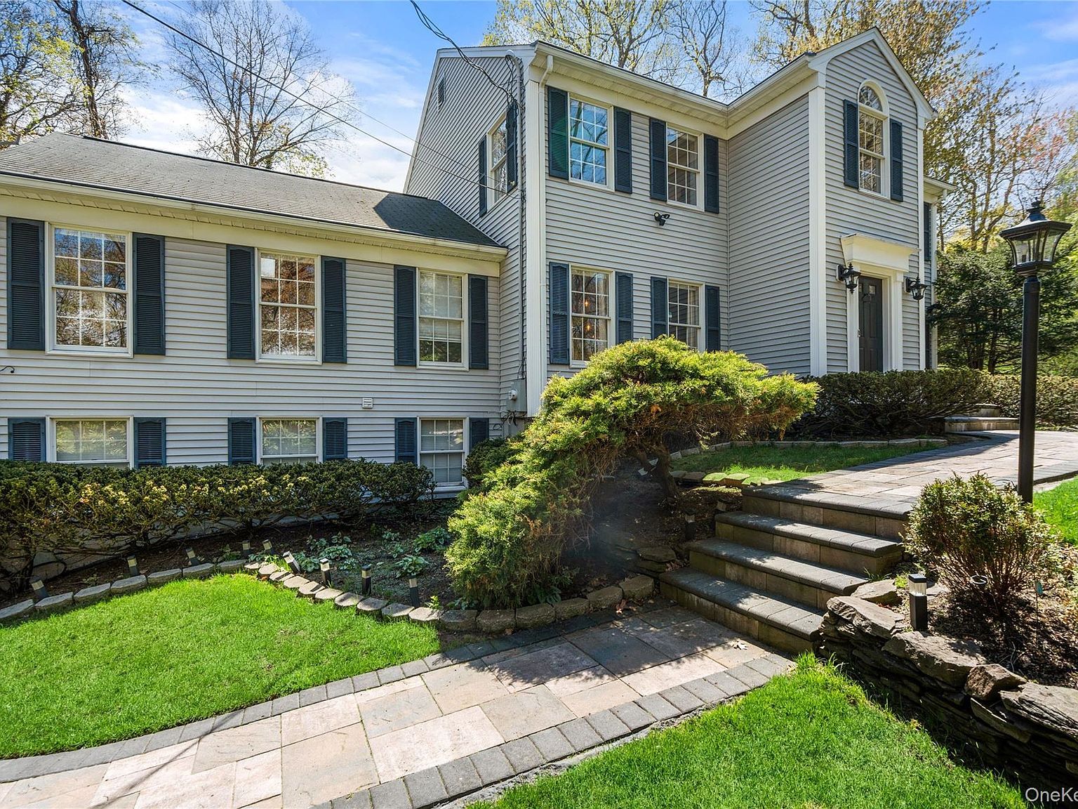 8 Dogwood Rd Stony Brook, NY 11790  | Single Family