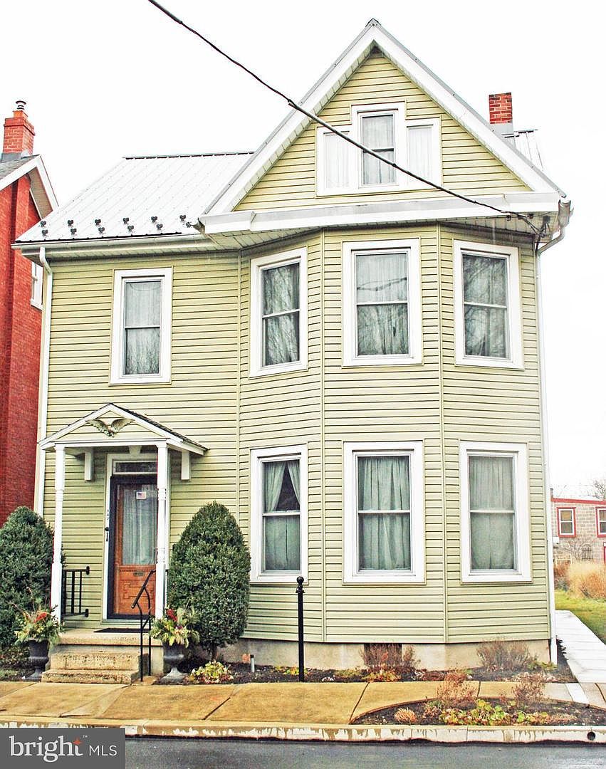 147 S Spruce St Lititz, PA 17543 - Thumbnail 2