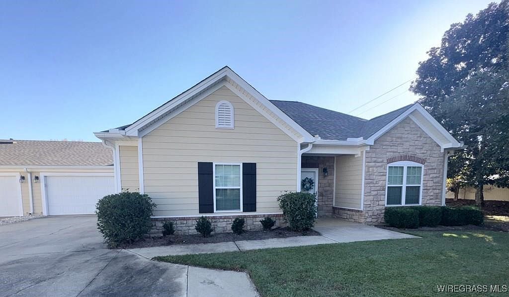 304 Hidden Creek Cir UNIT 2 Dothan, AL 36301 - Thumbnail 2