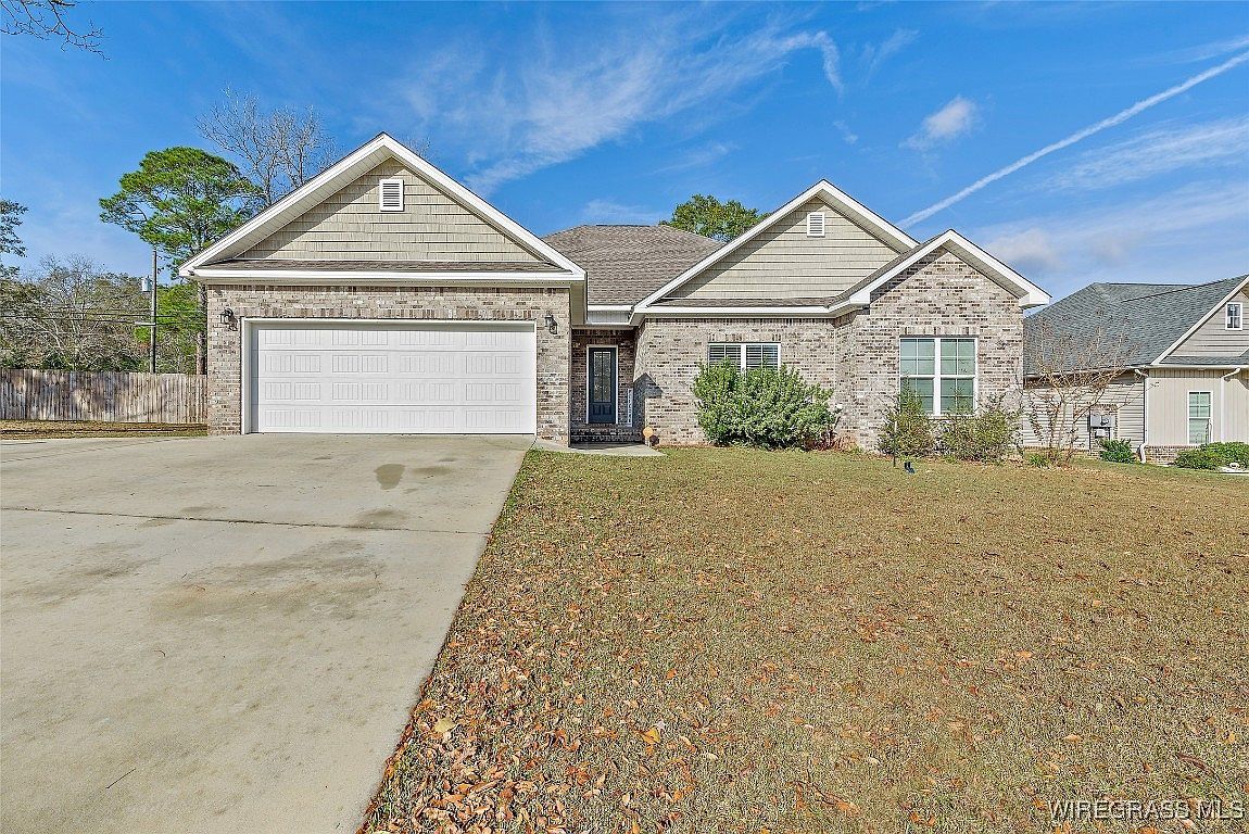 303 Dauphin St Enterprise, AL 36330 - Thumbnail 2