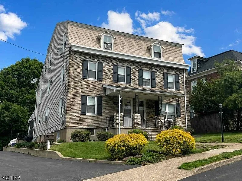 319 Center St #2 Phillipsburg, NJ 08865  | Multi Family