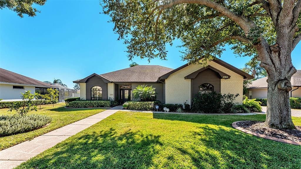 2104 Longleaf Cir Lakeland, FL 33810 - Thumbnail 2