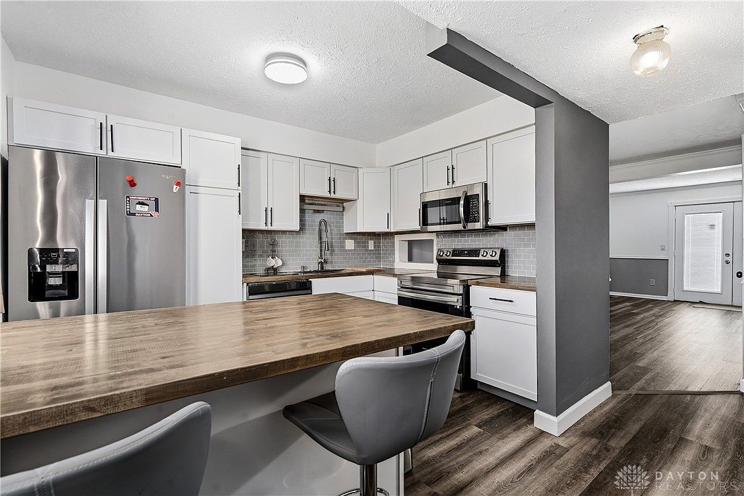 6484 Quintessa Ct Dayton, OH 45449 - Thumbnail 2