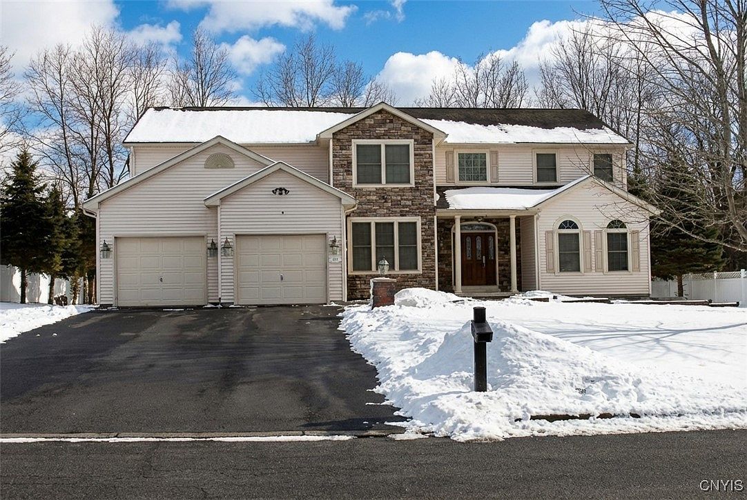 214 Driftwood Dr Oneida, NY 13421 - Thumbnail 2