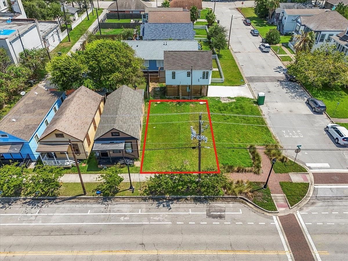 1320 27th St Galveston, TX 77550, 77550