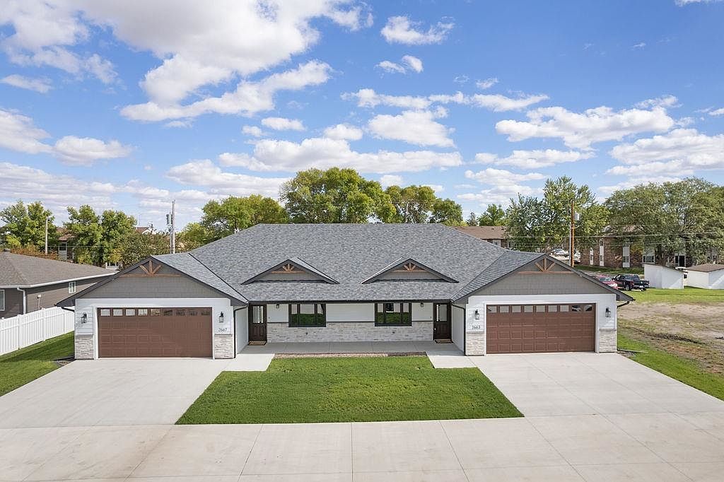 2663 48th Ave Columbus, NE 68601 - Thumbnail 2