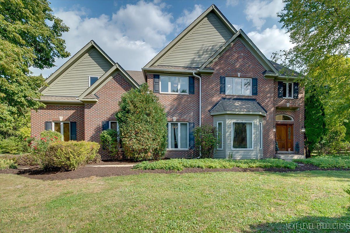 5N661 Leola Ln St Charles, IL 60175 - Thumbnail 2