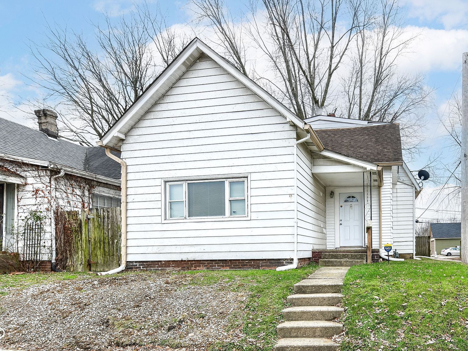 2919 E New York St Indianapolis, IN 46201 - Thumbnail 2