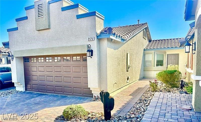 2175 Limestone Cove Ct Laughlin, NV 89029 - Thumbnail 2