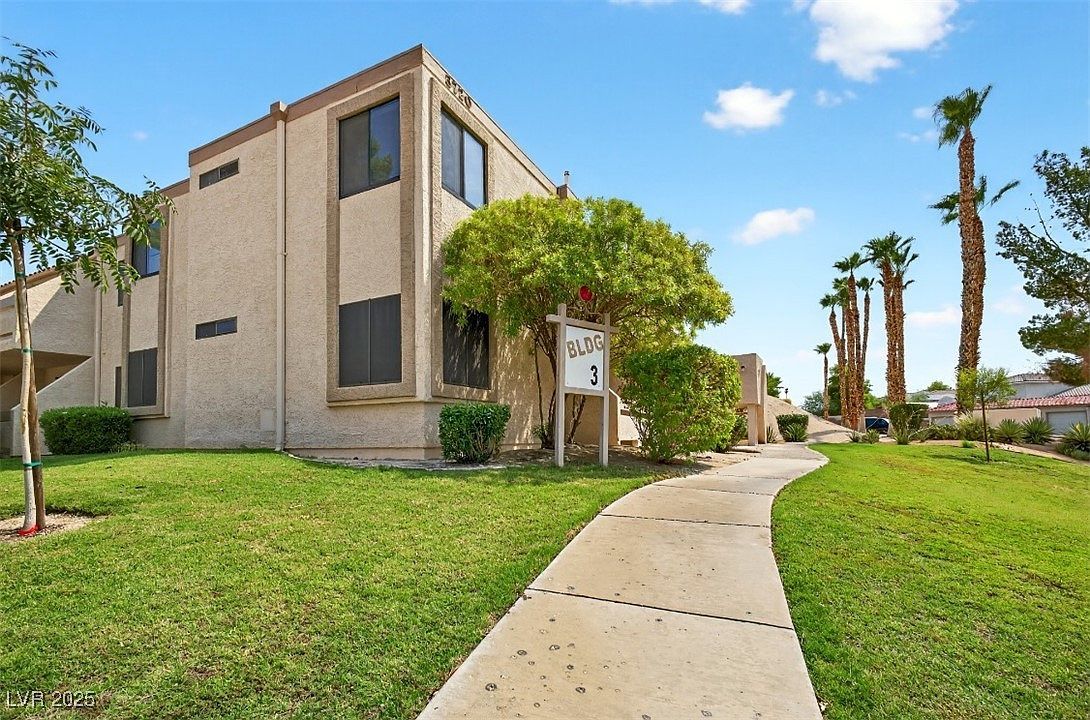 3720 Desert Marina Dr APT 29 Laughlin, NV 89029 - Thumbnail 2