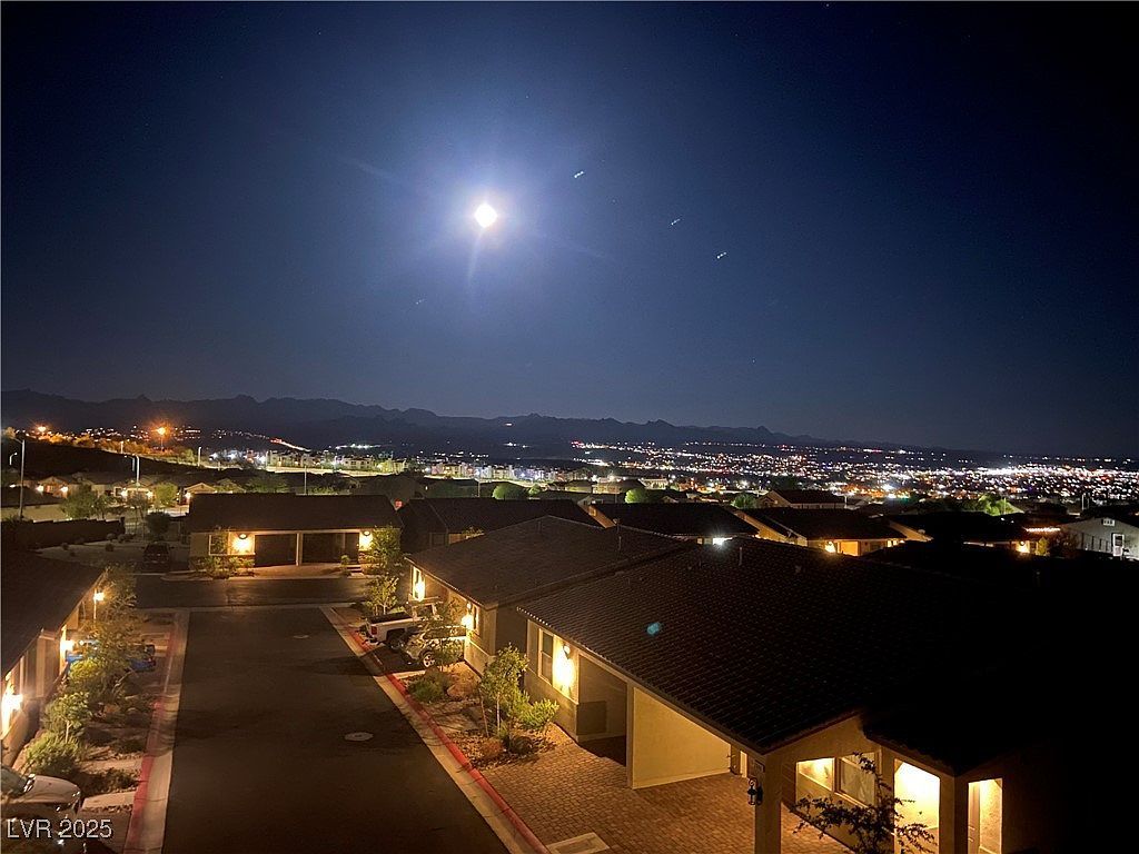 2681 Chinaberry Hill St Laughlin, NV 89029 - Thumbnail 2