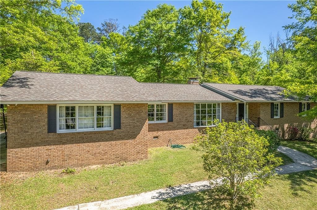 195 Marshall Rd NE Milledgeville, GA 31061, 31061