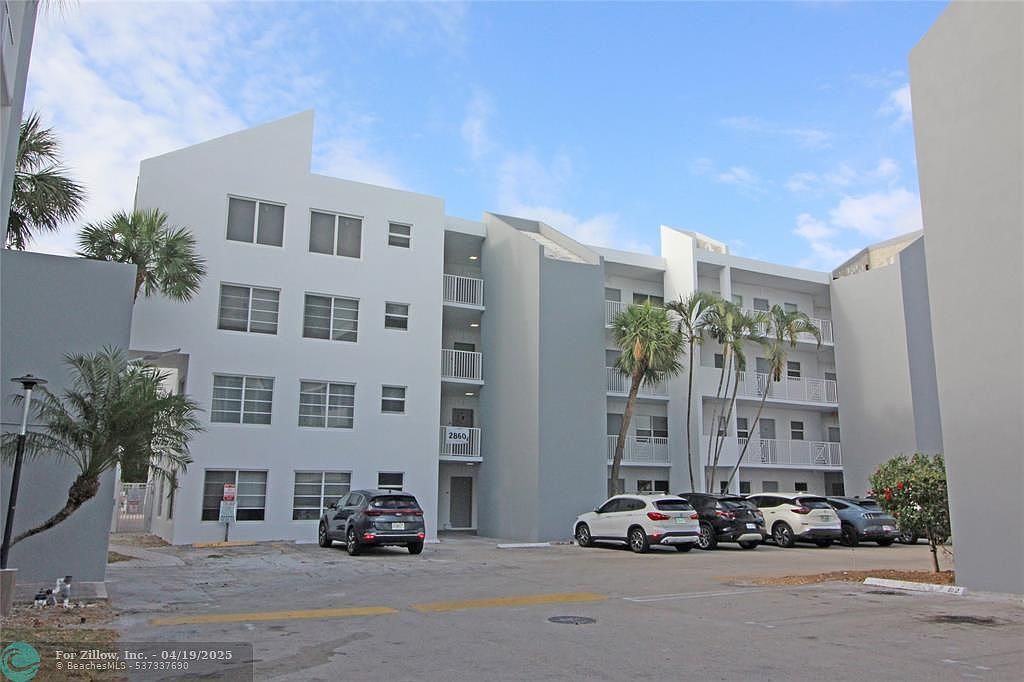 2860 NE 14th St #103D Pompano Beach, FL 33062 - Thumbnail 2