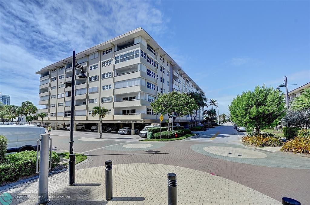 401 Briny Ave APT 409 Pompano Beach, FL 33062 - Thumbnail 2