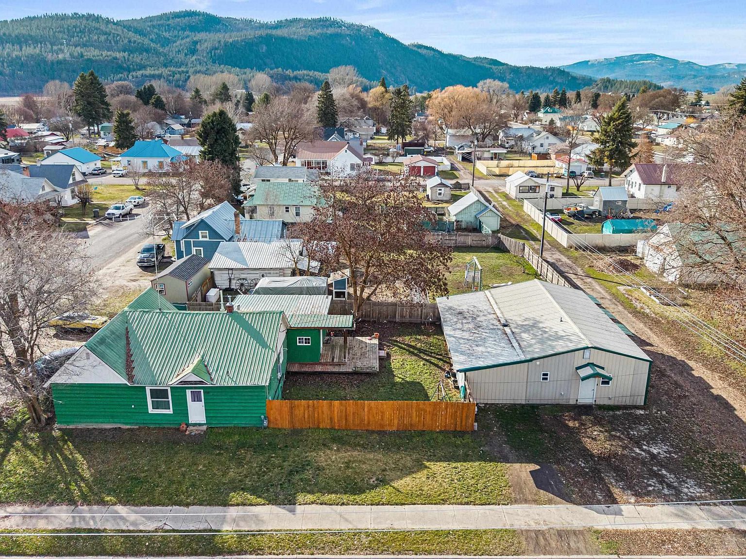 108 S Stevens St Chewelah, WA 99109  | Single Family