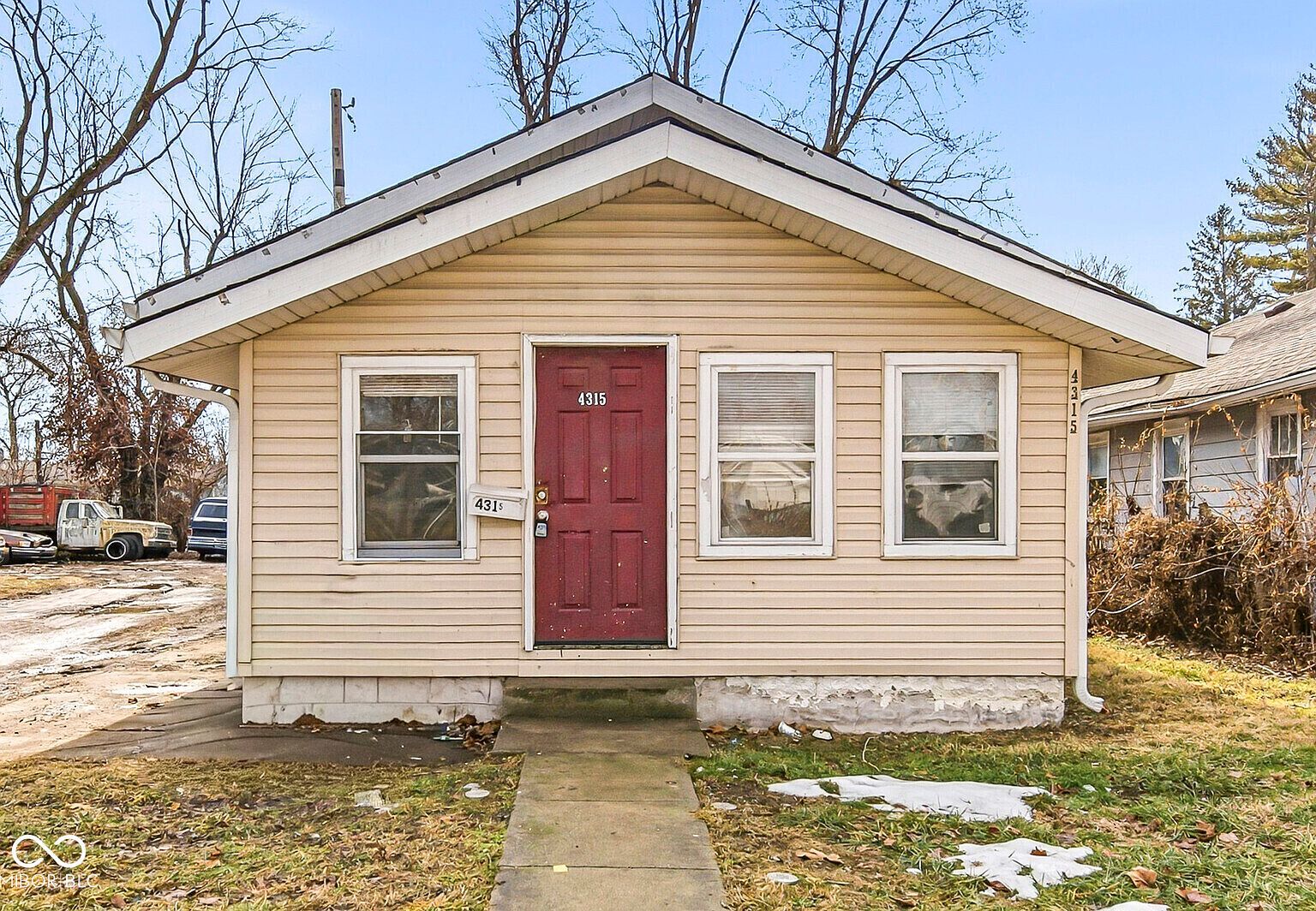 4315 E 30th St Indianapolis, IN 46218 - Thumbnail 2