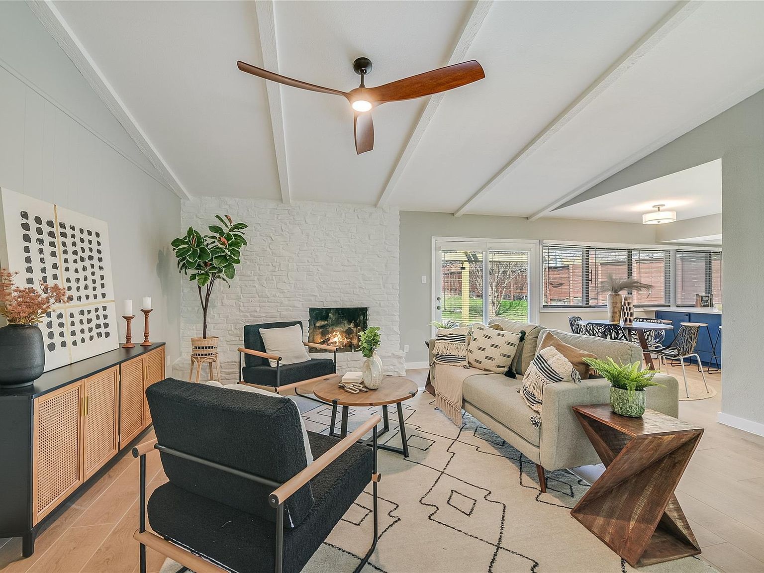 6430 Bridgewater Dr Austin, TX 78723 - Thumbnail 2