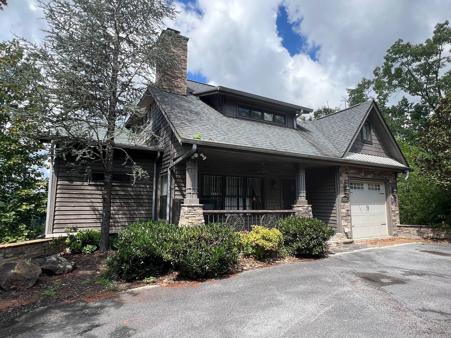 3009 Summit Trails Dr Sevierville, TN 37862 - Thumbnail 2