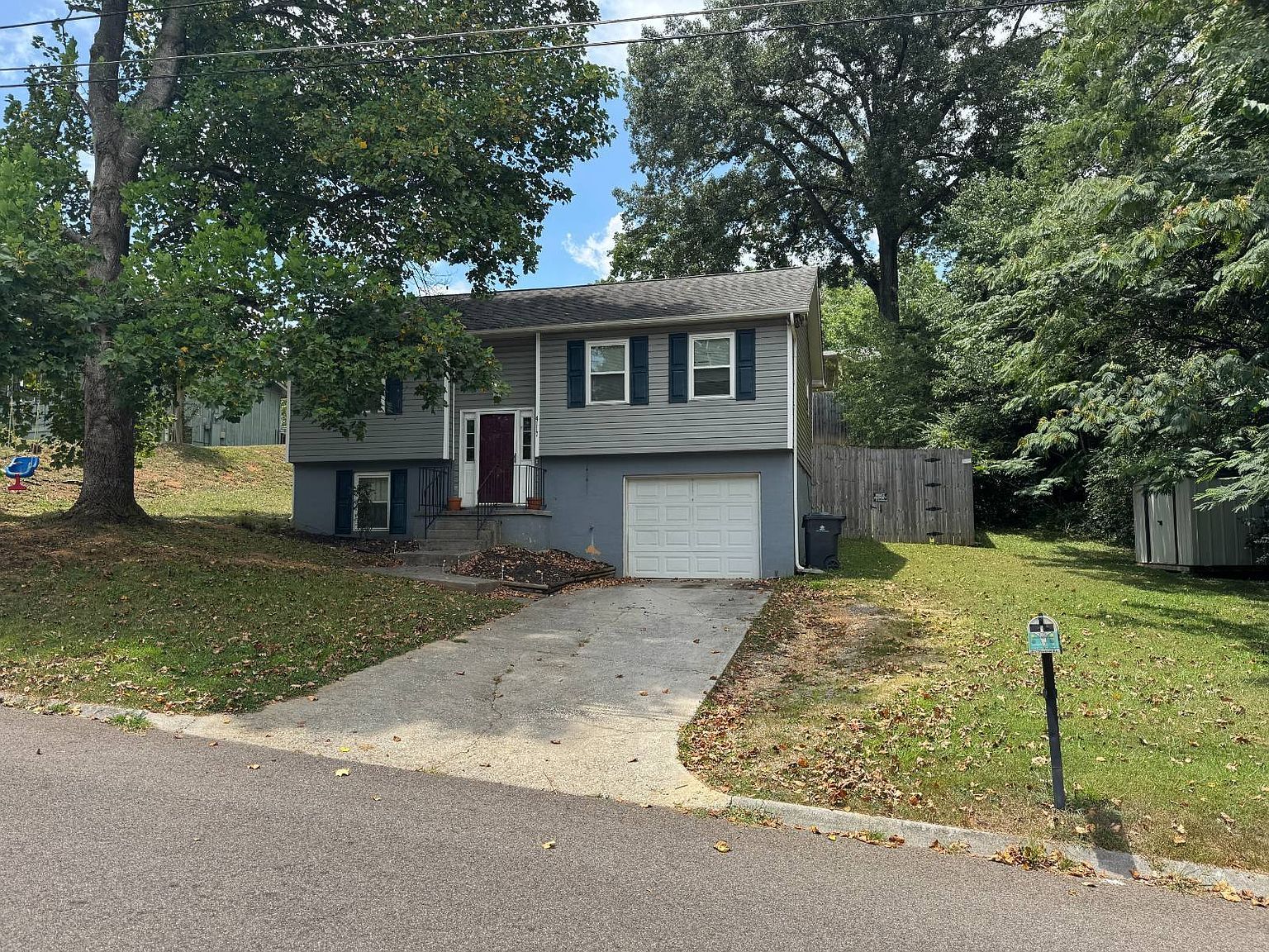 4117 Mascarene Rd Knoxville, TN 37921 - Thumbnail 2