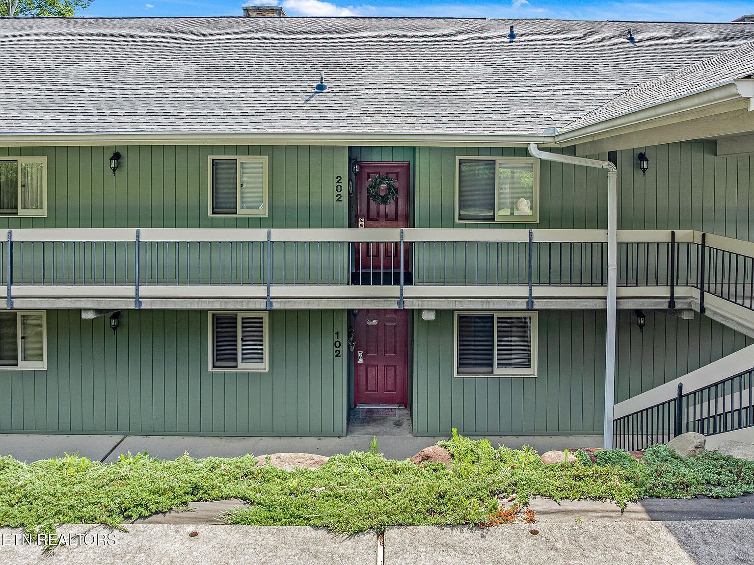 526 Briarcliff Way APT 102 Pigeon Forge, TN 37863 - Thumbnail 2